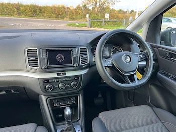 Used Volkswagen Sharan 2018 for sale - 76601731: Photo