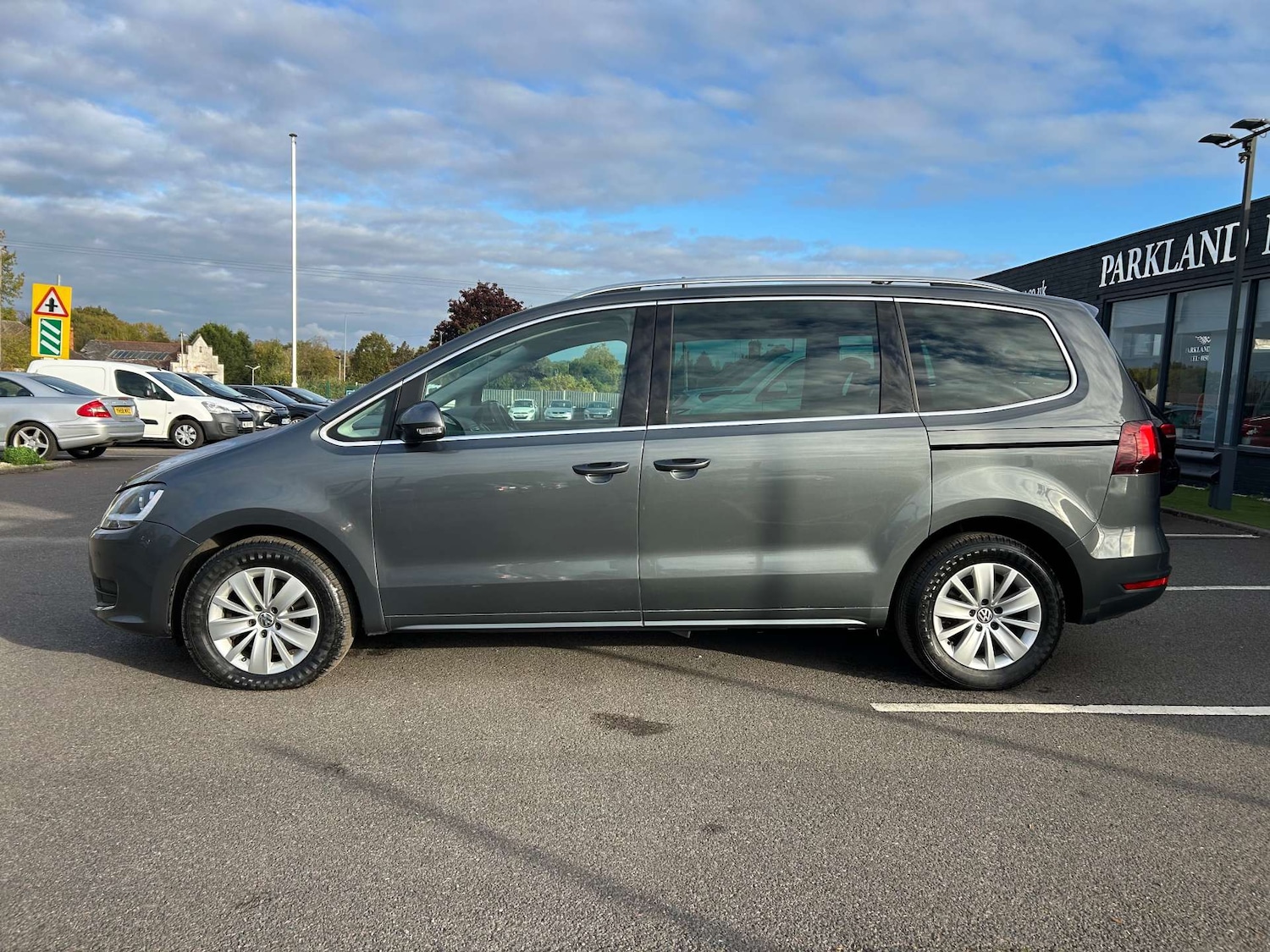Used Volkswagen Sharan 2018 for sale - 76601731: Photo 5