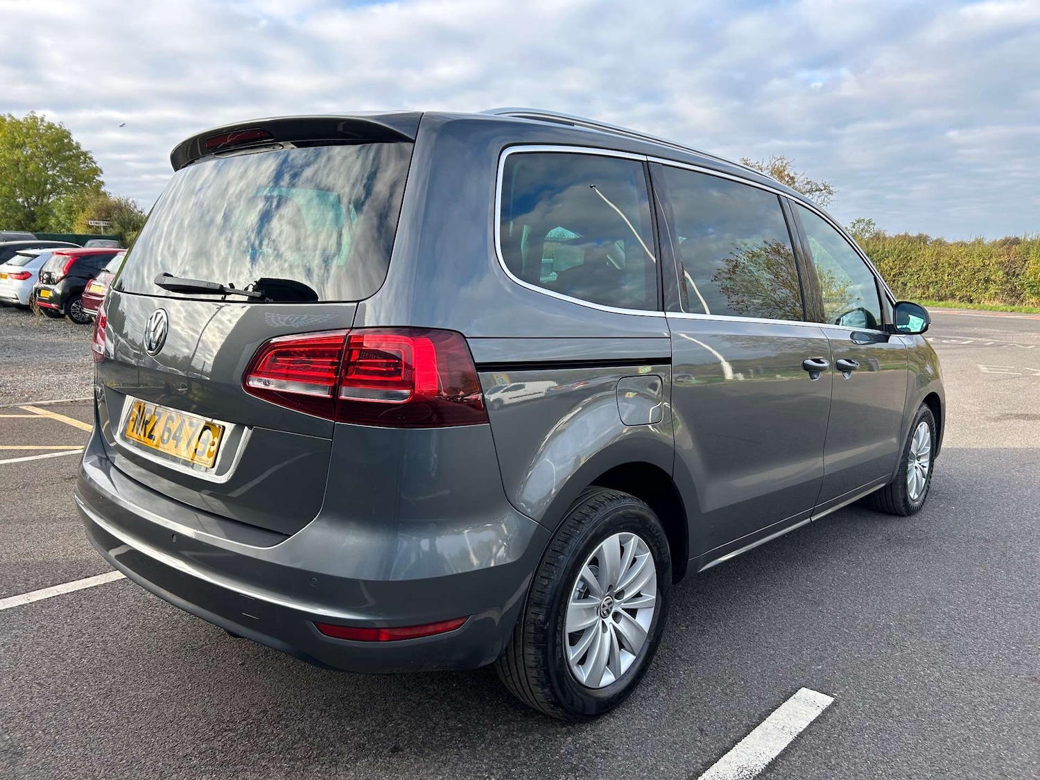 Used Volkswagen Sharan 2018 for sale - 76601731: Photo 8