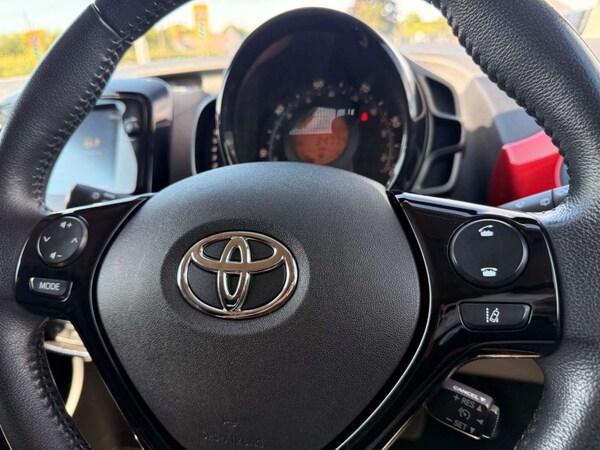 Used Toyota AYGO 2021 for sale - 75725904: Photo 31
