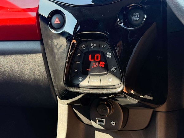 Used Toyota AYGO 2021 for sale - 75725904: Photo 37