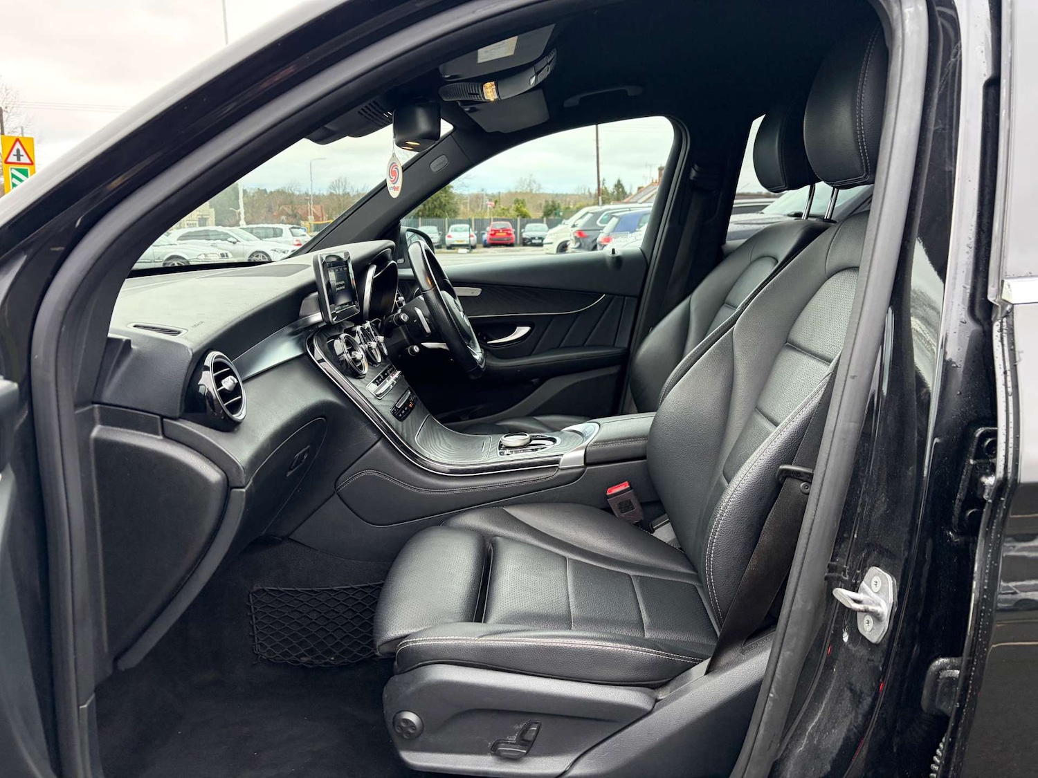 Used Mercedes-Benz GLC 2018 for sale - 76973912: Photo 16