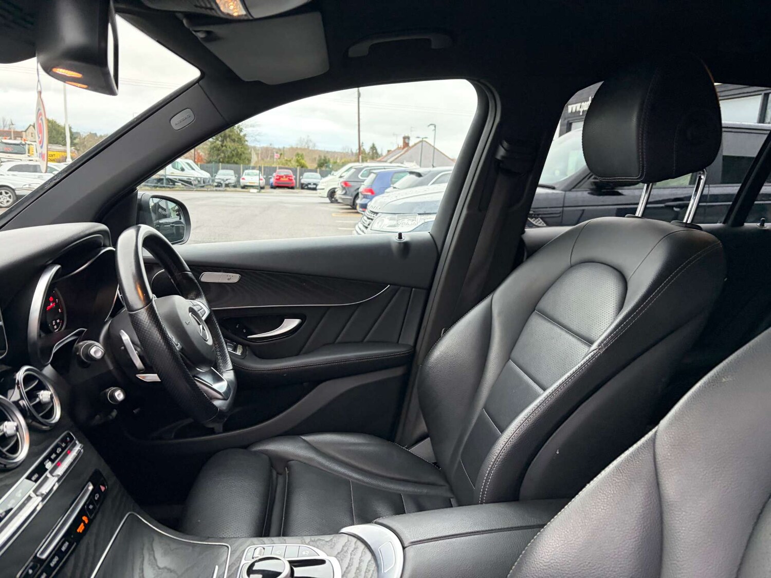 Used Mercedes-Benz GLC 2018 for sale - 76973912: Photo 18