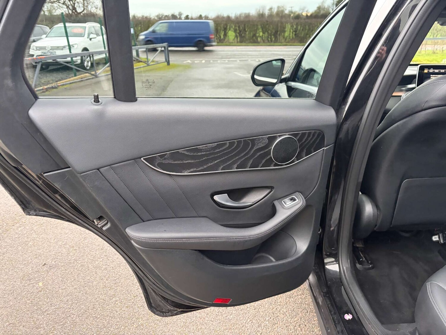 Used Mercedes-Benz GLC 2018 for sale - 76973912: Photo 21