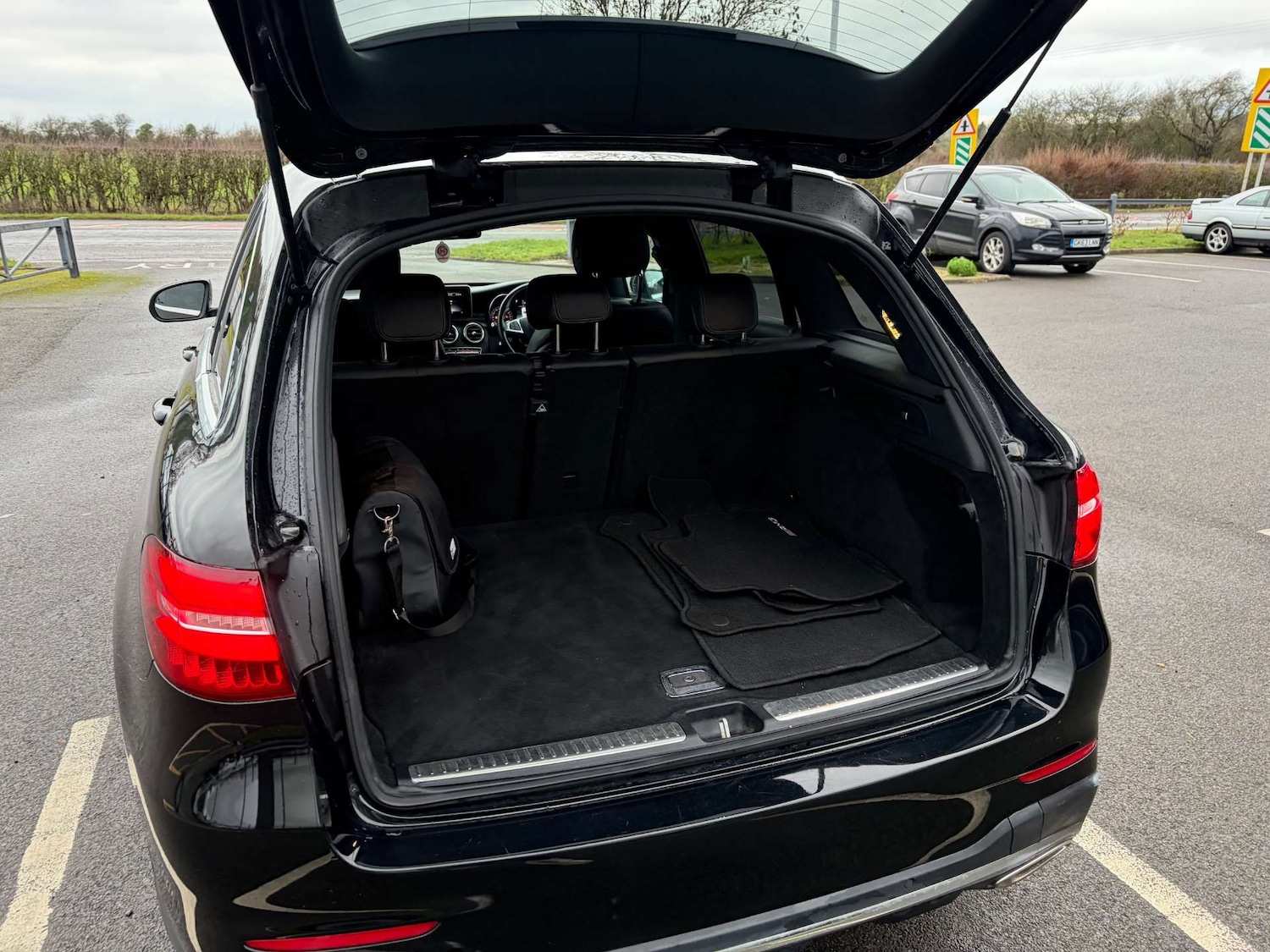 Used Mercedes-Benz GLC 2018 for sale - 76973912: Photo 26