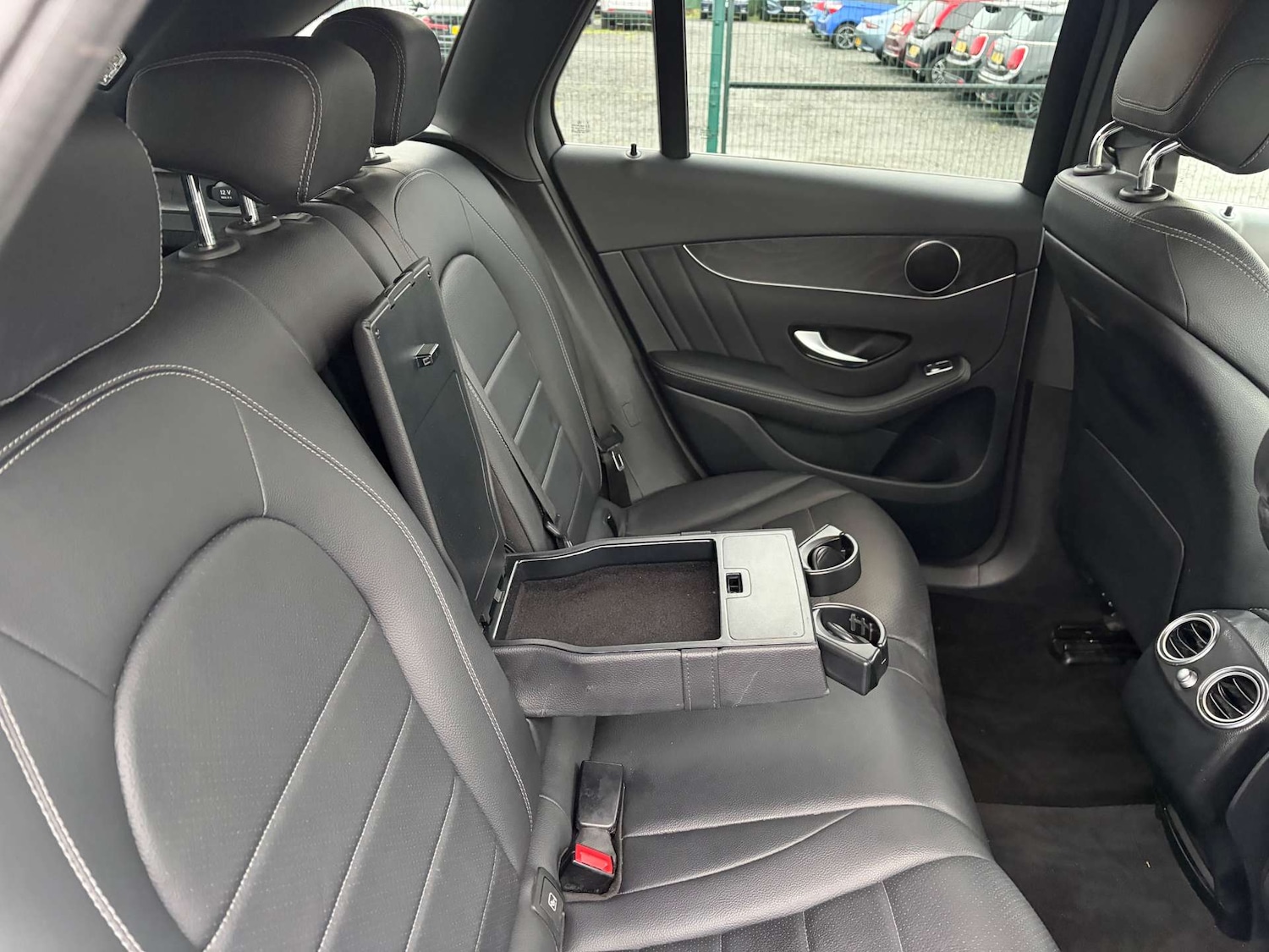 Used Mercedes-Benz GLC 2018 for sale - 76973912: Photo 35