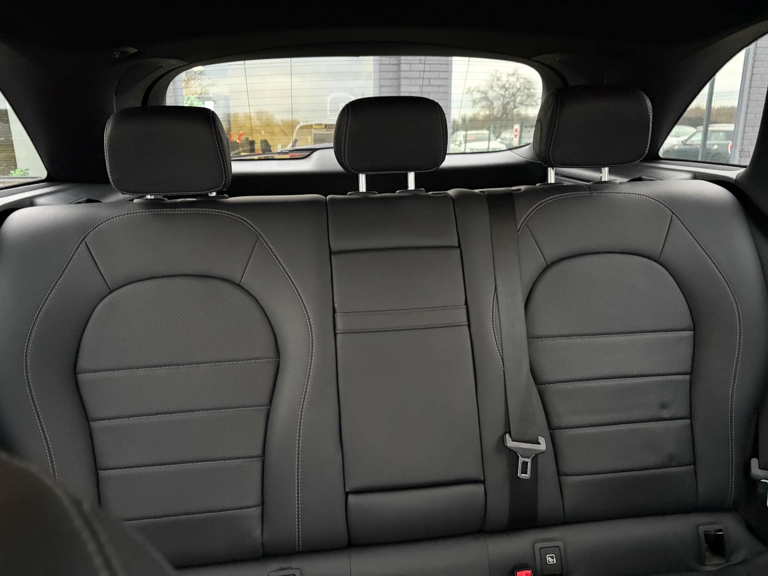 Used Mercedes-Benz GLC 2018 for sale - 76973912: Photo 36