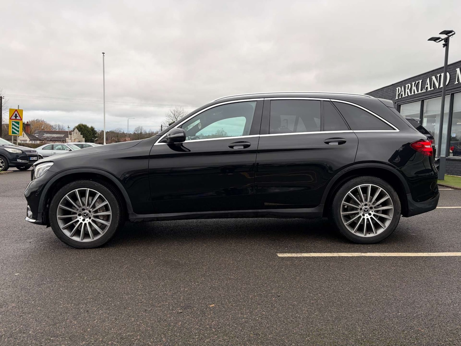 Used Mercedes-Benz GLC 2018 for sale - 76973912: Photo 5