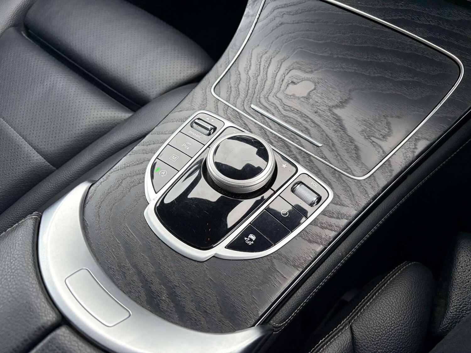 Used Mercedes-Benz GLC 2018 for sale - 76973912: Photo 52