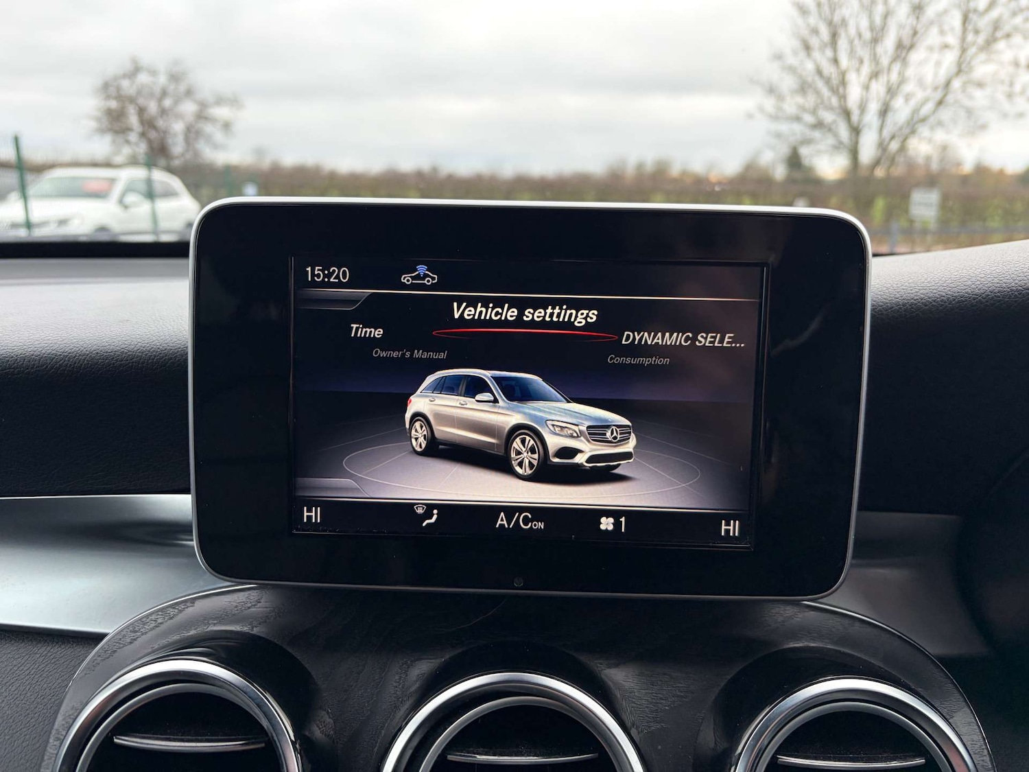 Used Mercedes-Benz GLC 2018 for sale - 76973912: Photo 60