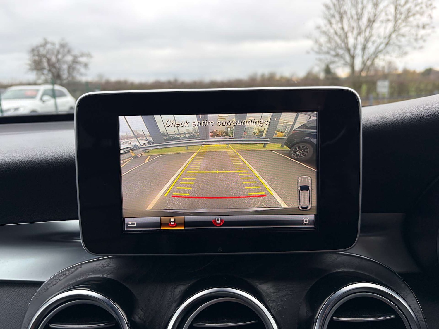 Used Mercedes-Benz GLC 2018 for sale - 76973912: Photo 68