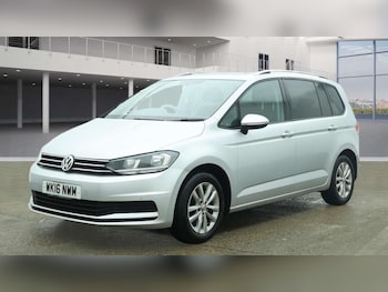 Used Volkswagen Touran 2016 for sale - 77613787: Photo