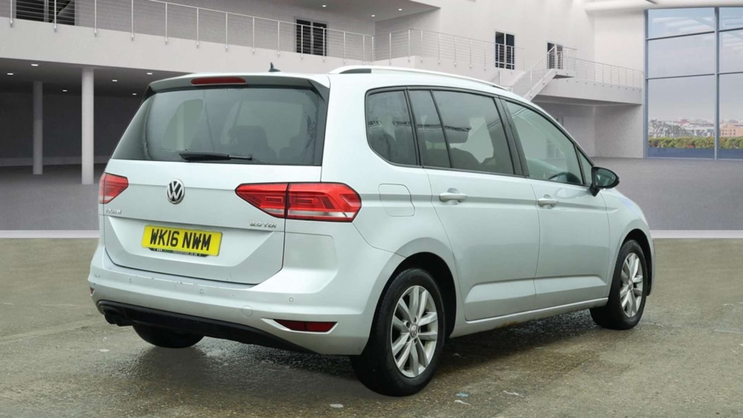 Used Volkswagen Touran 2016 for sale - 77613787: Photo 5