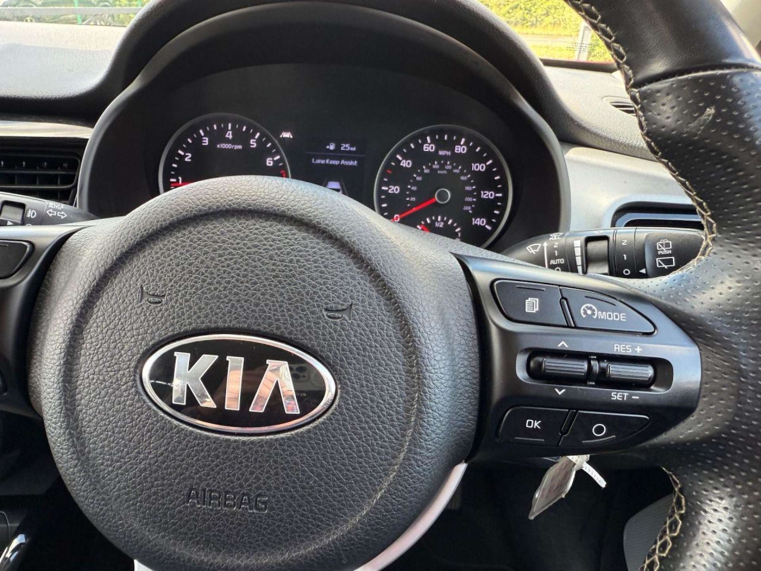 Used Kia Stonic 2018 for sale - 77283181: Photo 39