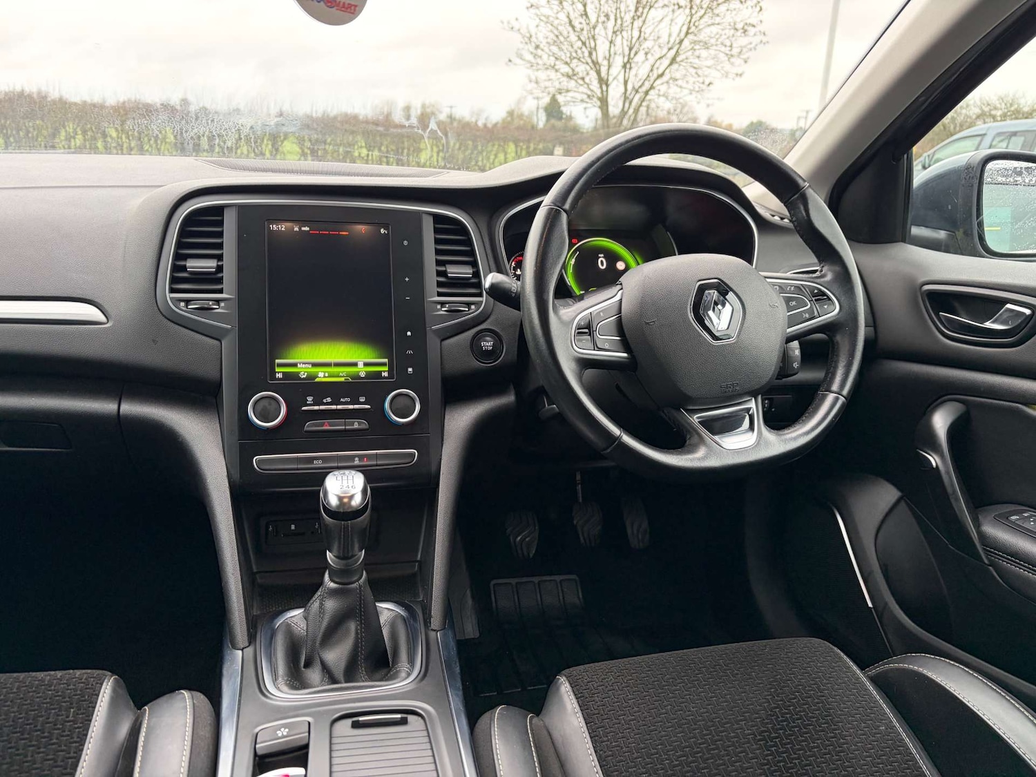 Used Renault Megane 2017 for sale - 77759686: Photo 2