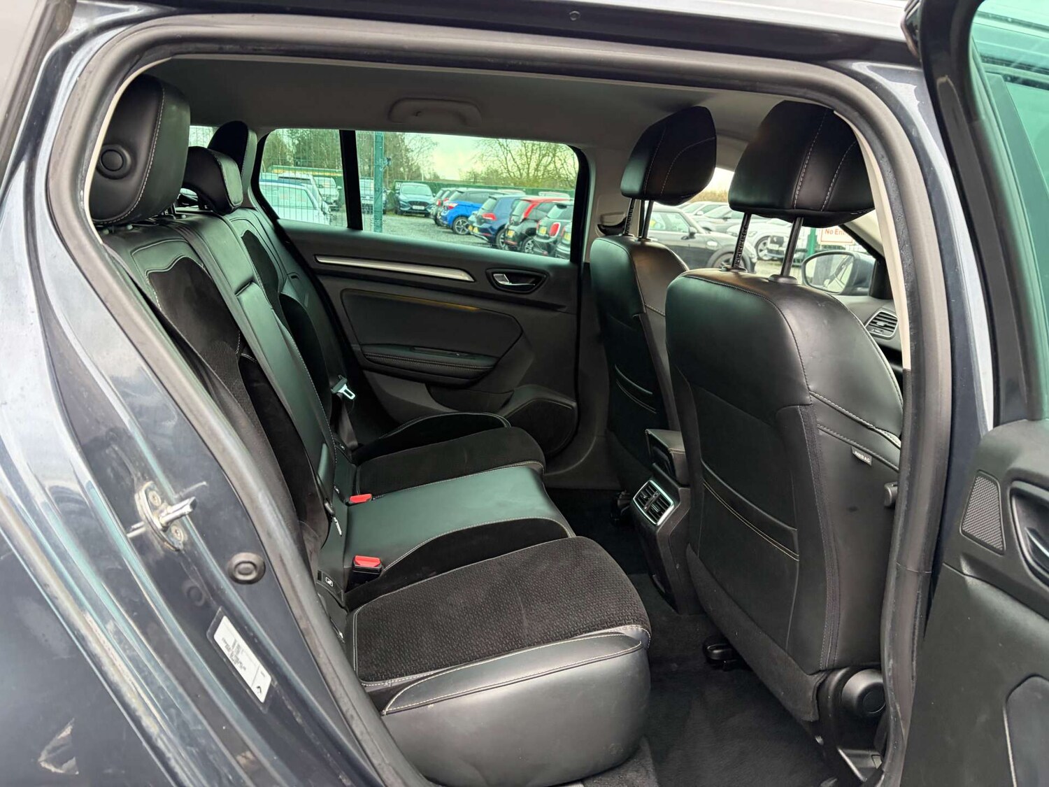 Used Renault Megane 2017 for sale - 77759686: Photo 29