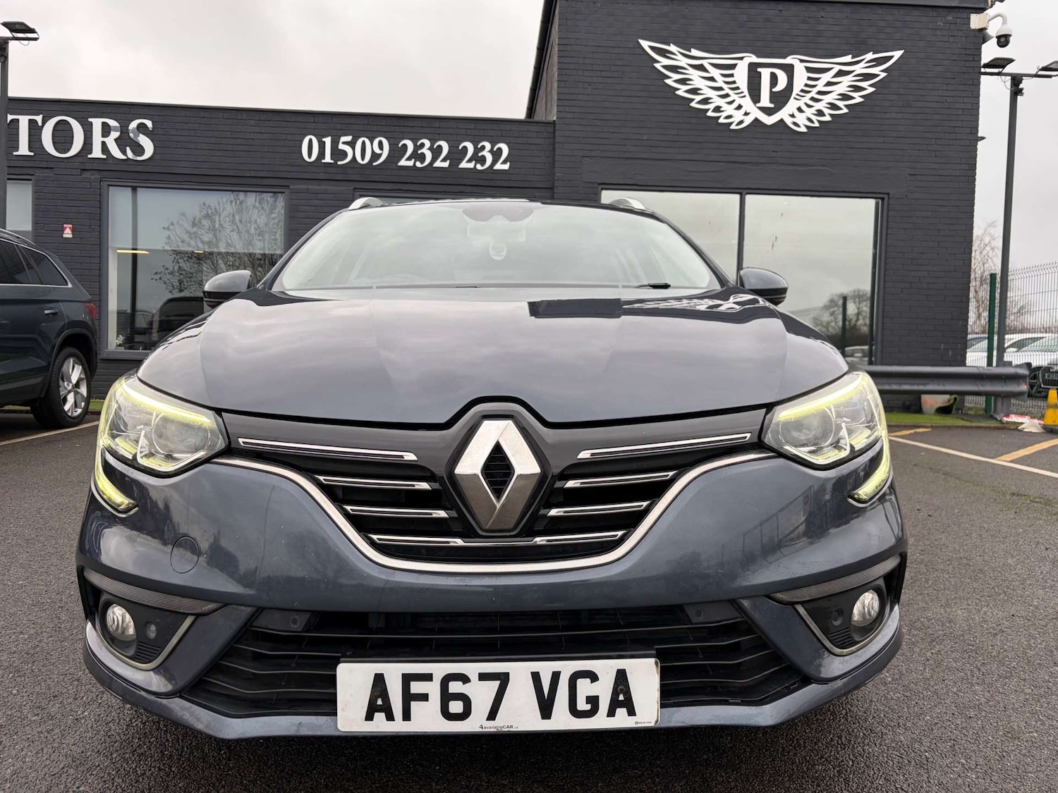 Used Renault Megane 2017 for sale - 77759686: Photo 3