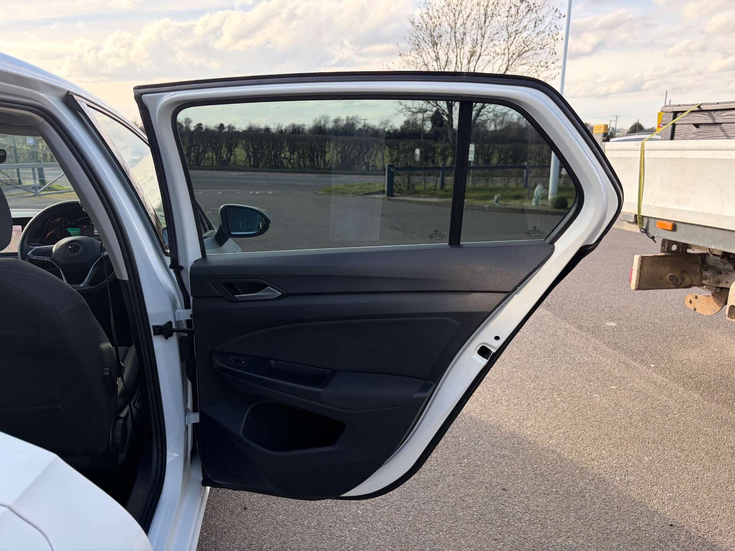 Used Volkswagen Golf 2020 for sale - 77613790: Photo 27