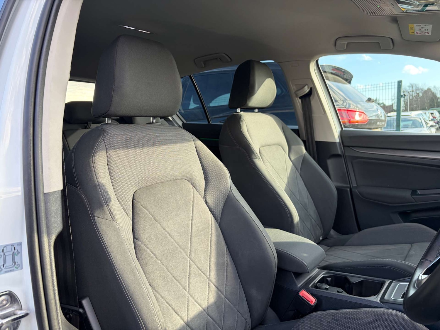 Used Volkswagen Golf 2020 for sale - 77613790: Photo 39