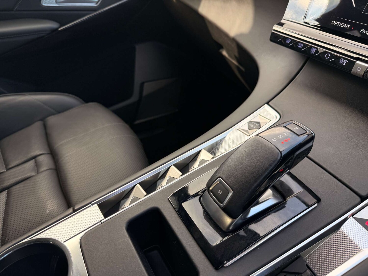 Used DS Automobiles DS 7 2018 for sale - 77759727: Photo 11