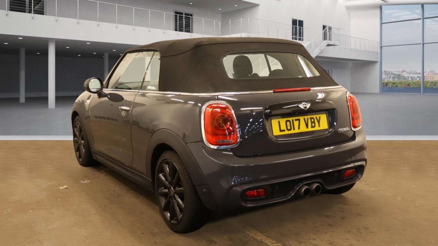 Used MINI Convertible 2017 for sale - 76223021: Photo 4