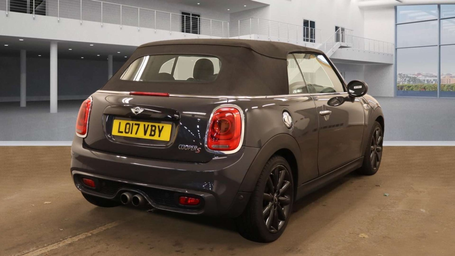 Used MINI Convertible 2017 for sale - 76223021: Photo 5