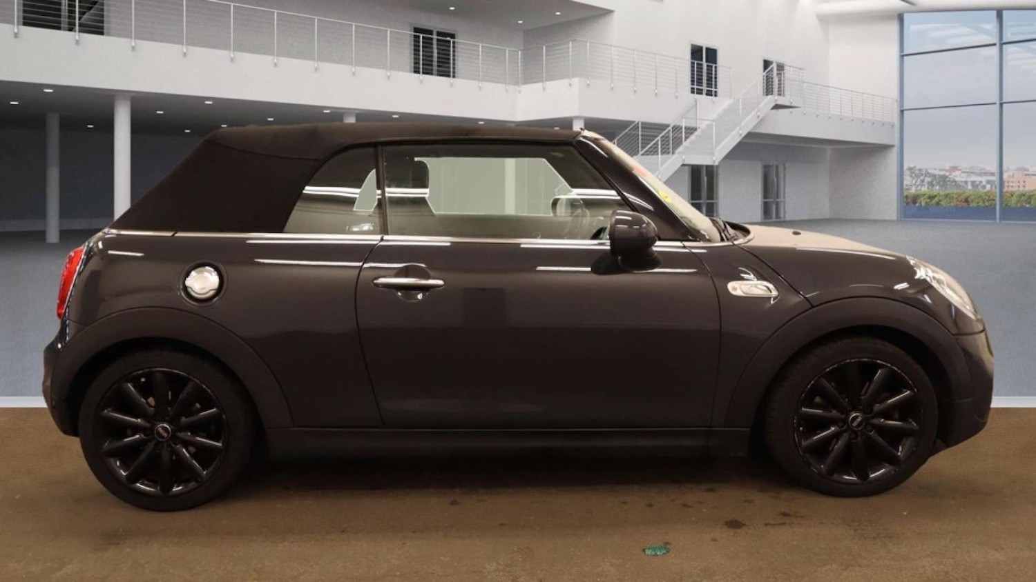 Used MINI Convertible 2017 for sale - 76223021: Photo 6