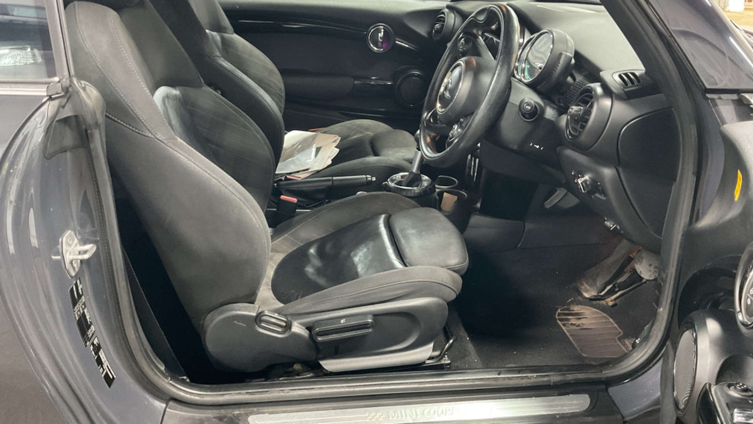 Used MINI Convertible 2017 for sale - 76223021: Photo 9