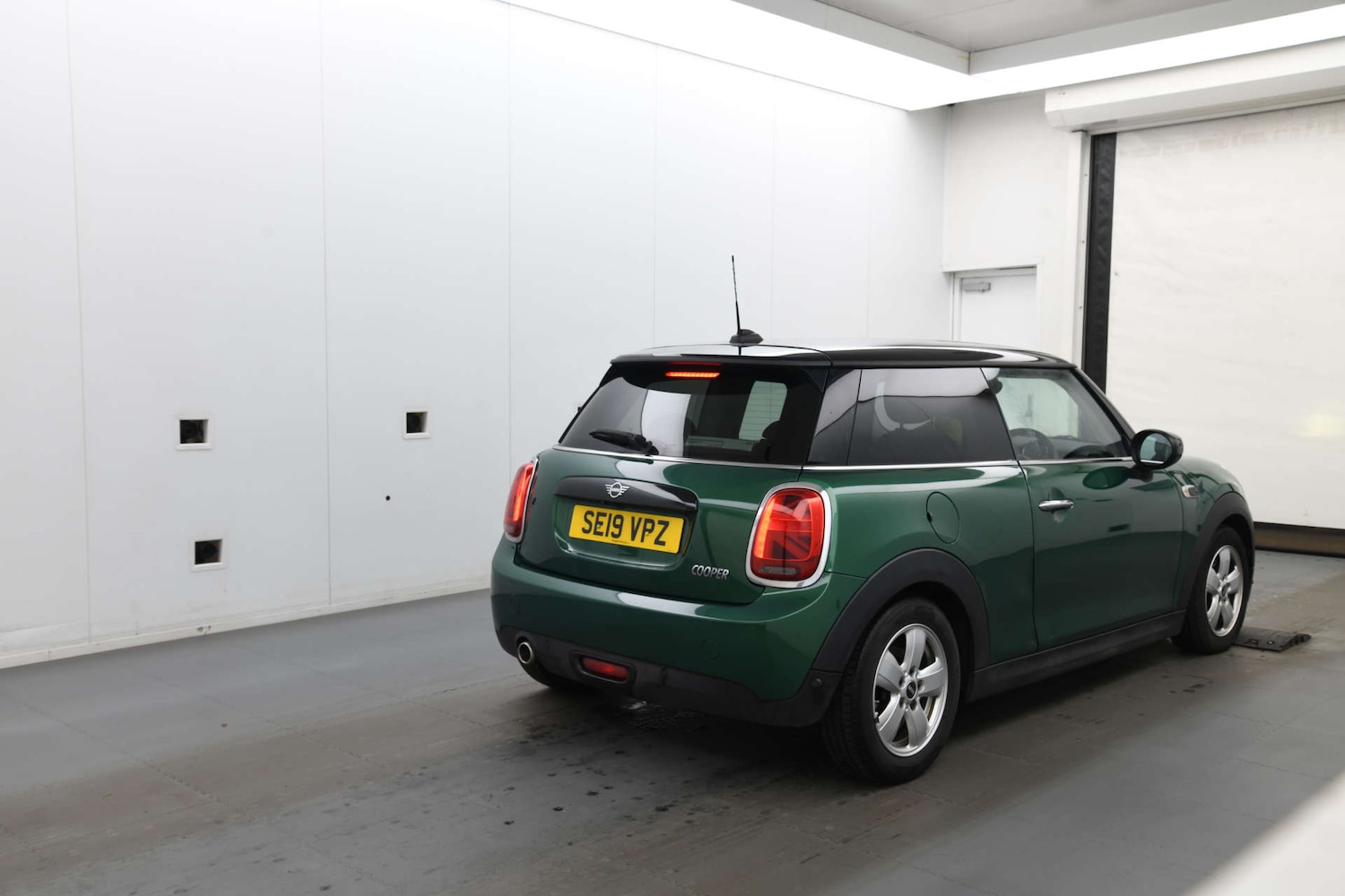 Used MINI Hatch 2019 for sale - 77470125: Photo 4