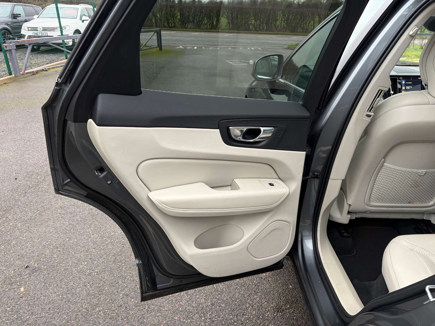 Used Volvo XC60 2020 for sale - 77157201: Photo 20