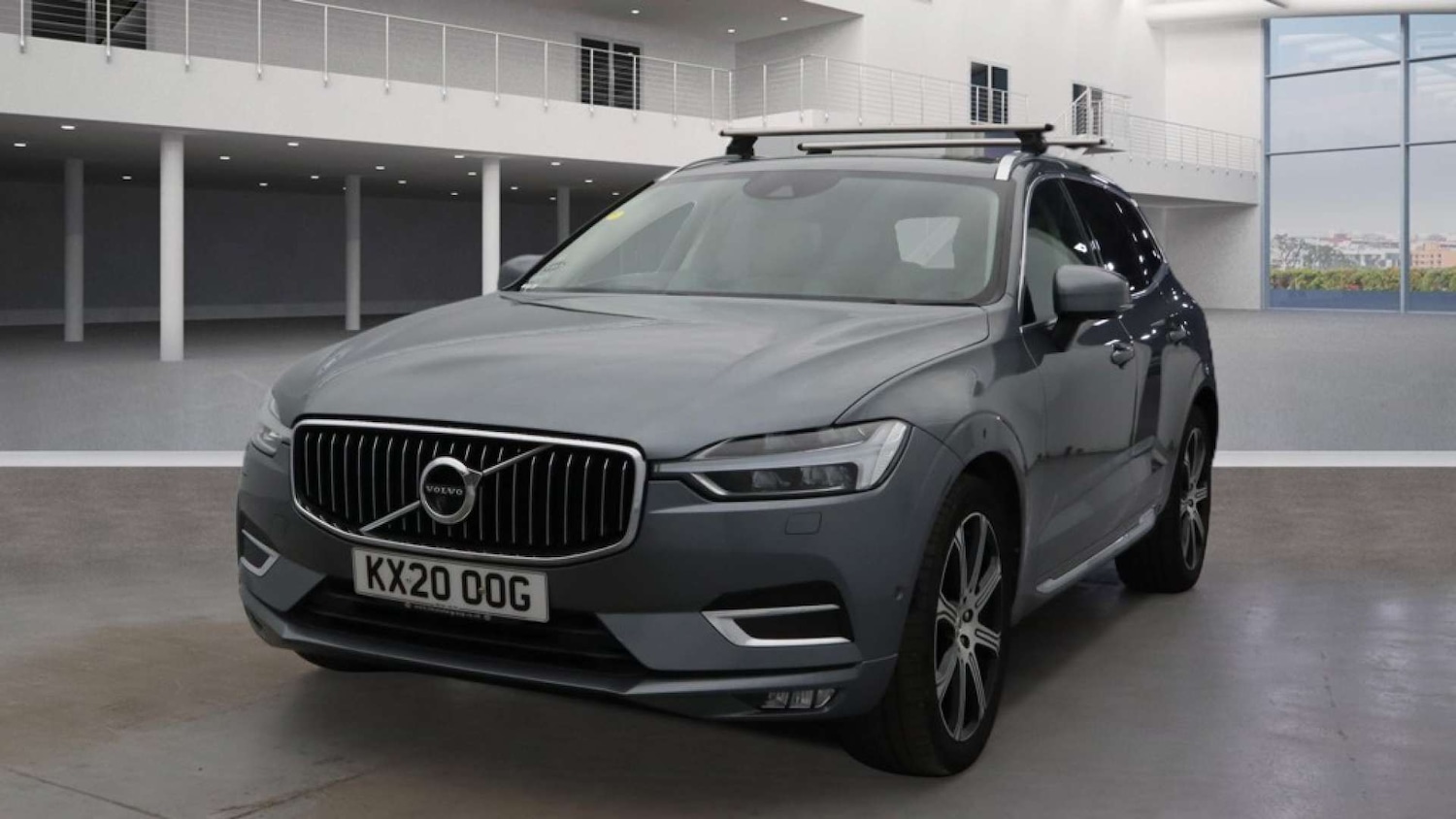Used Volvo XC60 2020 for sale - 77157201: Photo 3