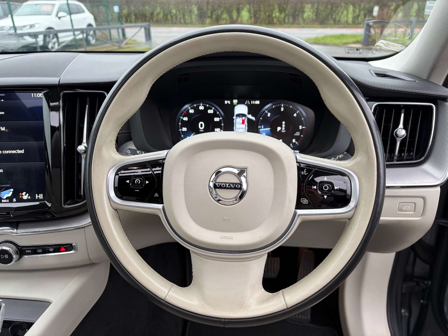 Used Volvo XC60 2020 for sale - 77157201: Photo 47