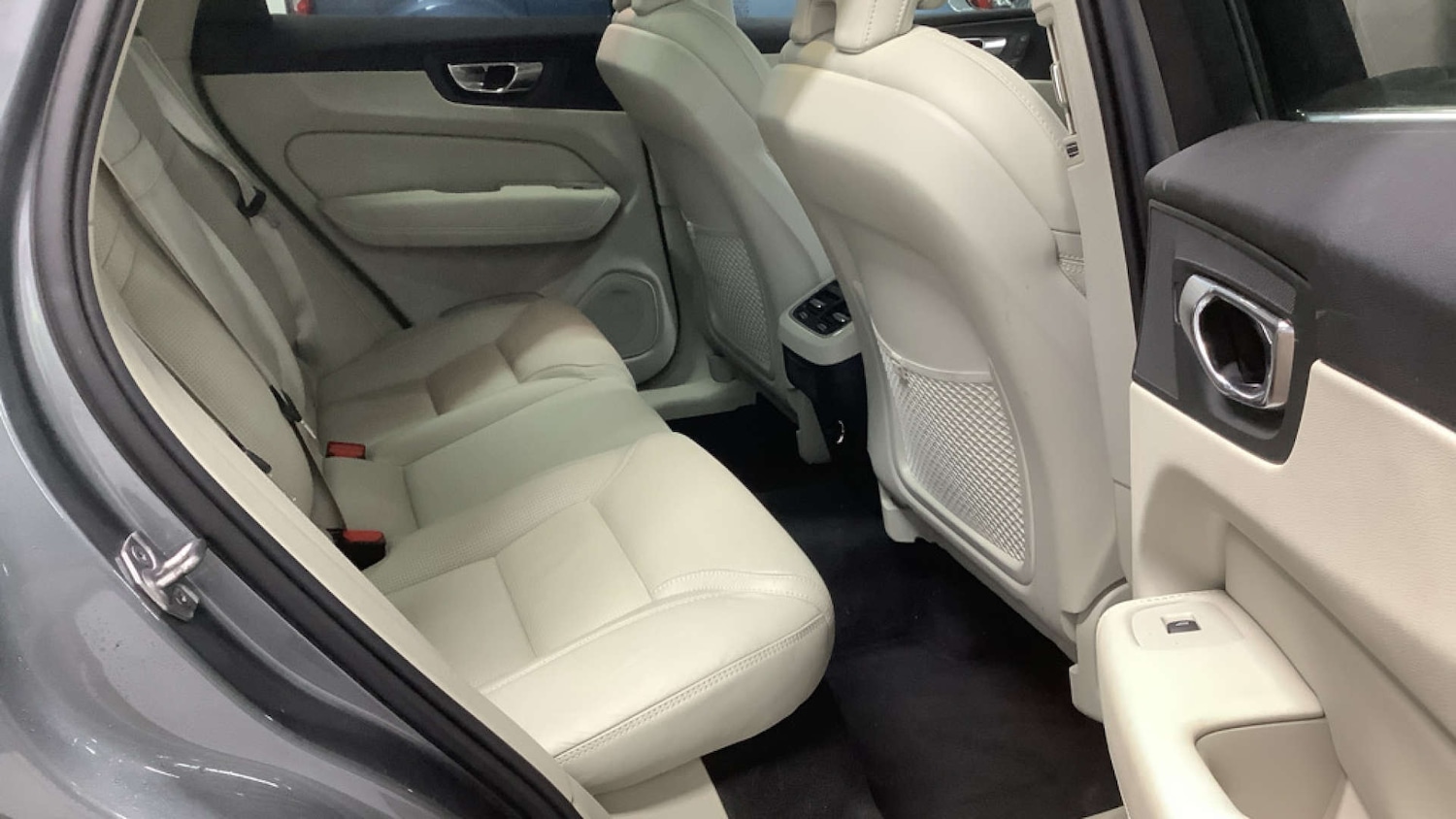 Used Volvo XC60 2020 for sale - 77157201: Photo 9