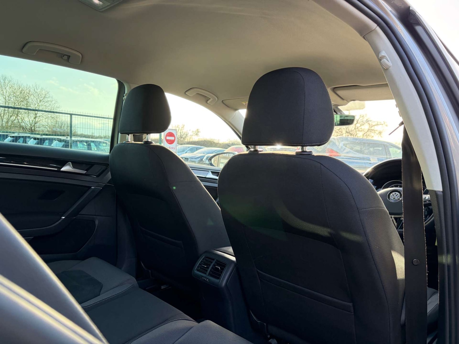 Used Volkswagen Golf 2018 for sale - 77394914: Photo 30