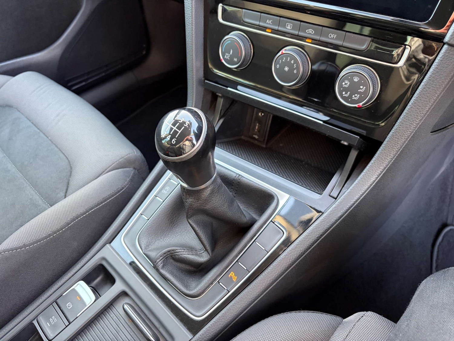 Used Volkswagen Golf 2018 for sale - 77394914: Photo 47