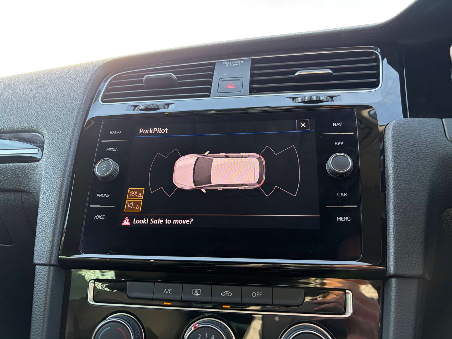 Used Volkswagen Golf 2018 for sale - 77394914: Photo 52