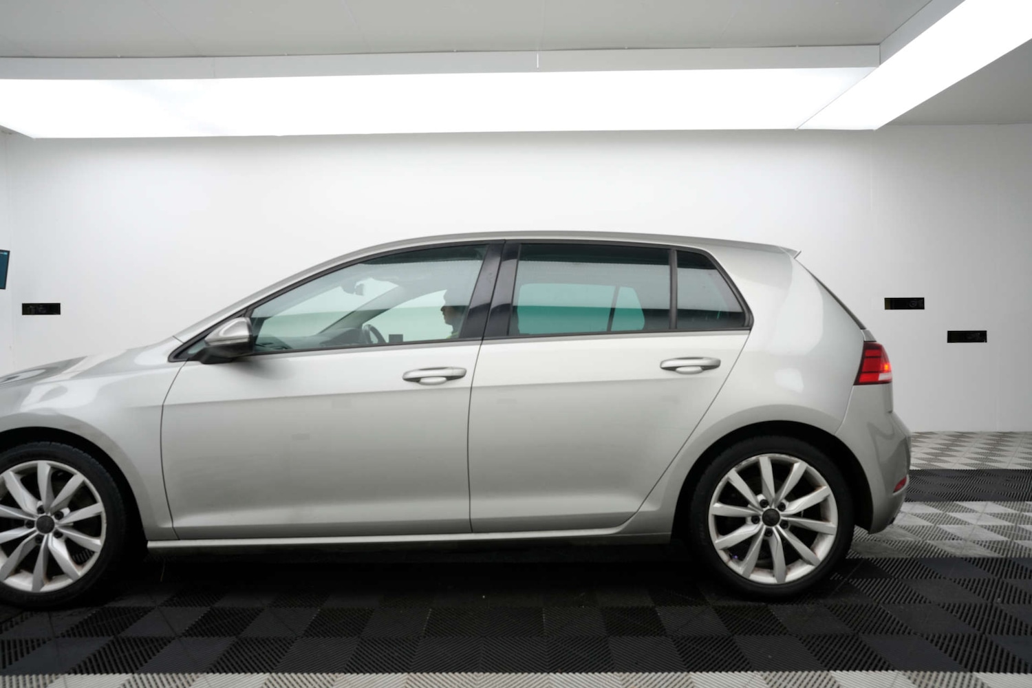 Used Volkswagen Golf 2018 for sale - 77394914: Photo 8
