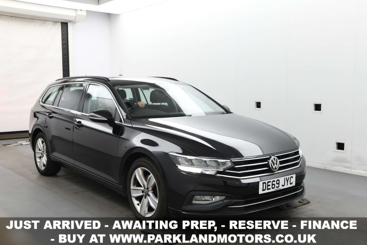 Used Volkswagen Passat 2019 for sale - 76020189: Photo 1