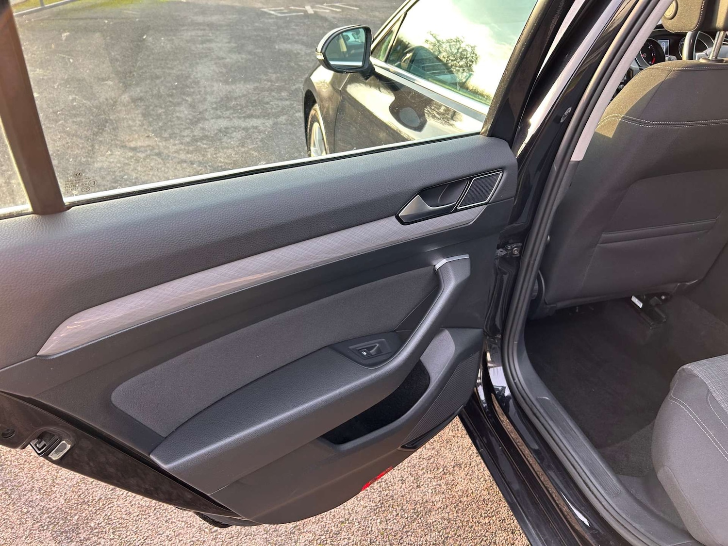 Used Volkswagen Passat 2019 for sale - 76020189: Photo 24