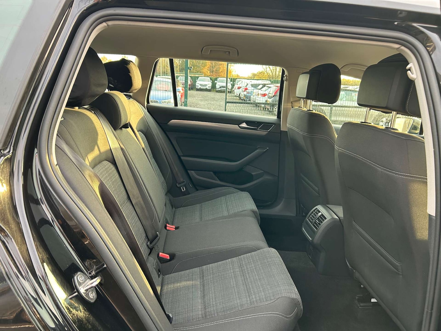 Used Volkswagen Passat 2019 for sale - 76020189: Photo 36