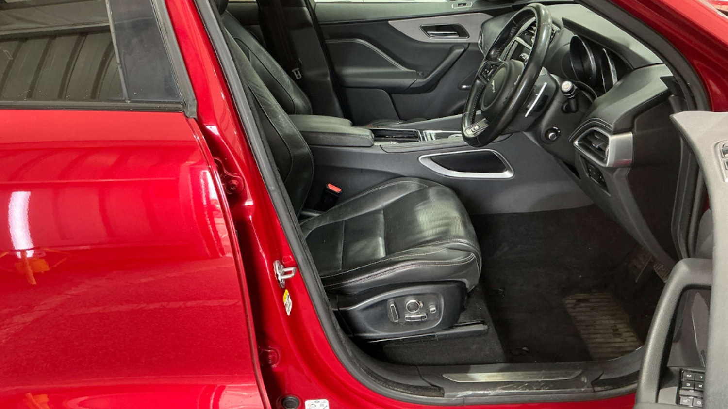 Used Jaguar F-Pace 2017 for sale - 78063284: Photo 10