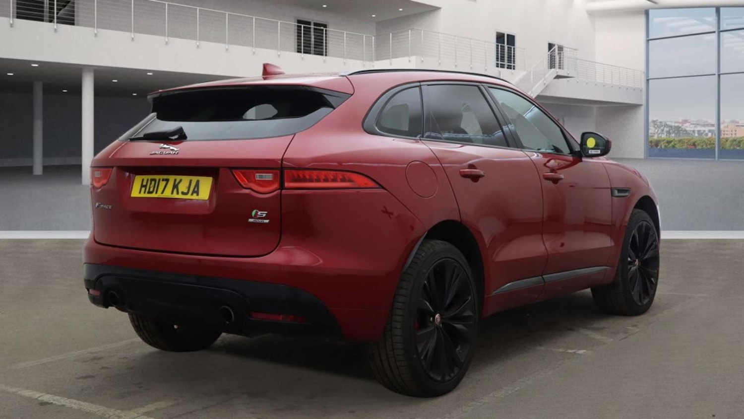 Used Jaguar F-Pace 2017 for sale - 78063284: Photo 5