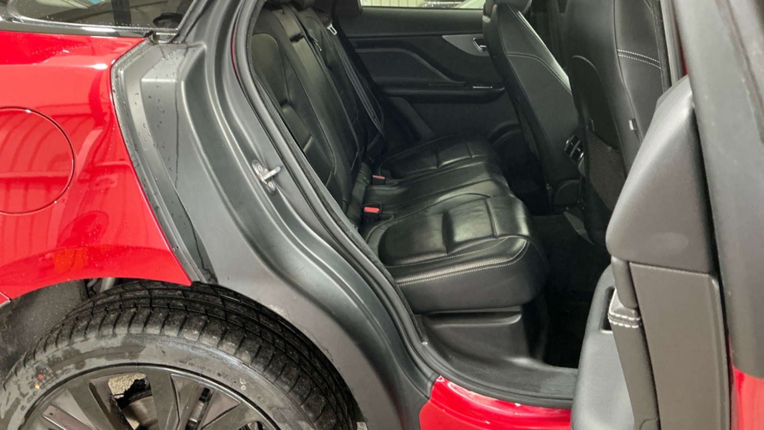 Used Jaguar F-Pace 2017 for sale - 78063284: Photo 9