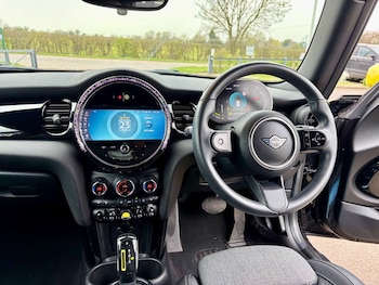 Used MINI Hatch 2021 for sale - 78525541: Photo