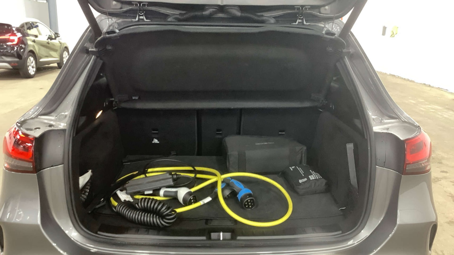 Used Mercedes-Benz EQA 2022 for sale - 77396734: Photo 8