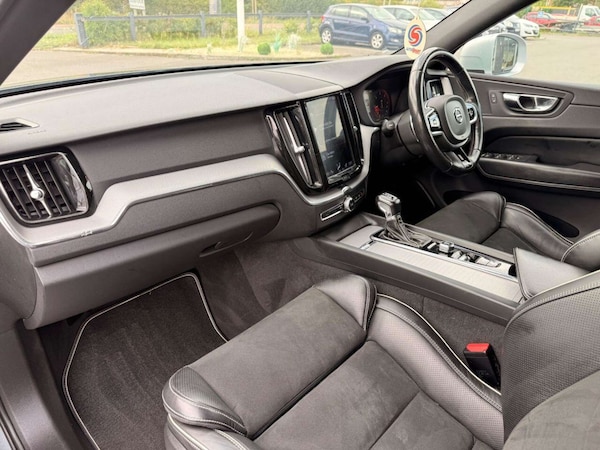 Used Volvo XC60 2018 for sale - 75725902: Photo 10