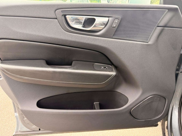 Used Volvo XC60 2018 for sale - 75725902: Photo 15