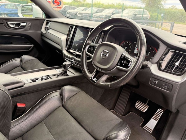Used Volvo XC60 2018 for sale - 75725902: Photo 23