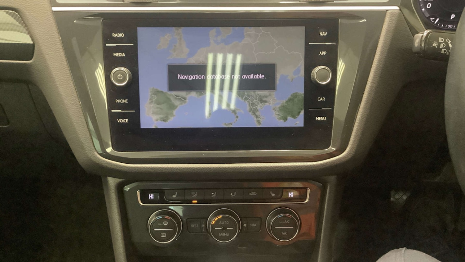 Used Volkswagen Tiguan 2018 for sale - 77383440: Photo 12