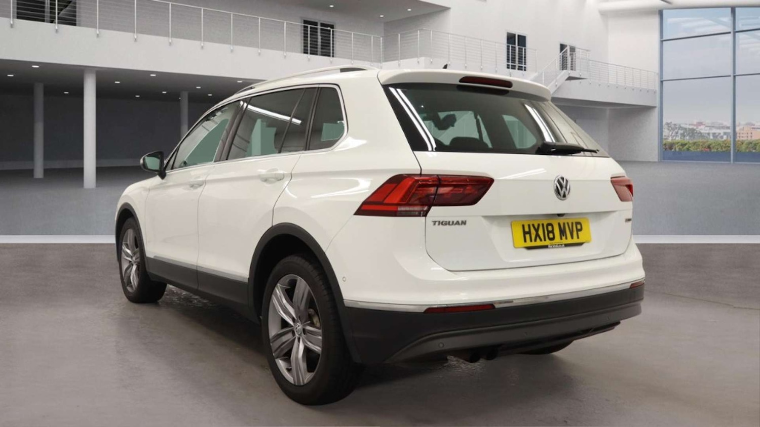 Used Volkswagen Tiguan 2018 for sale - 77383440: Photo 4